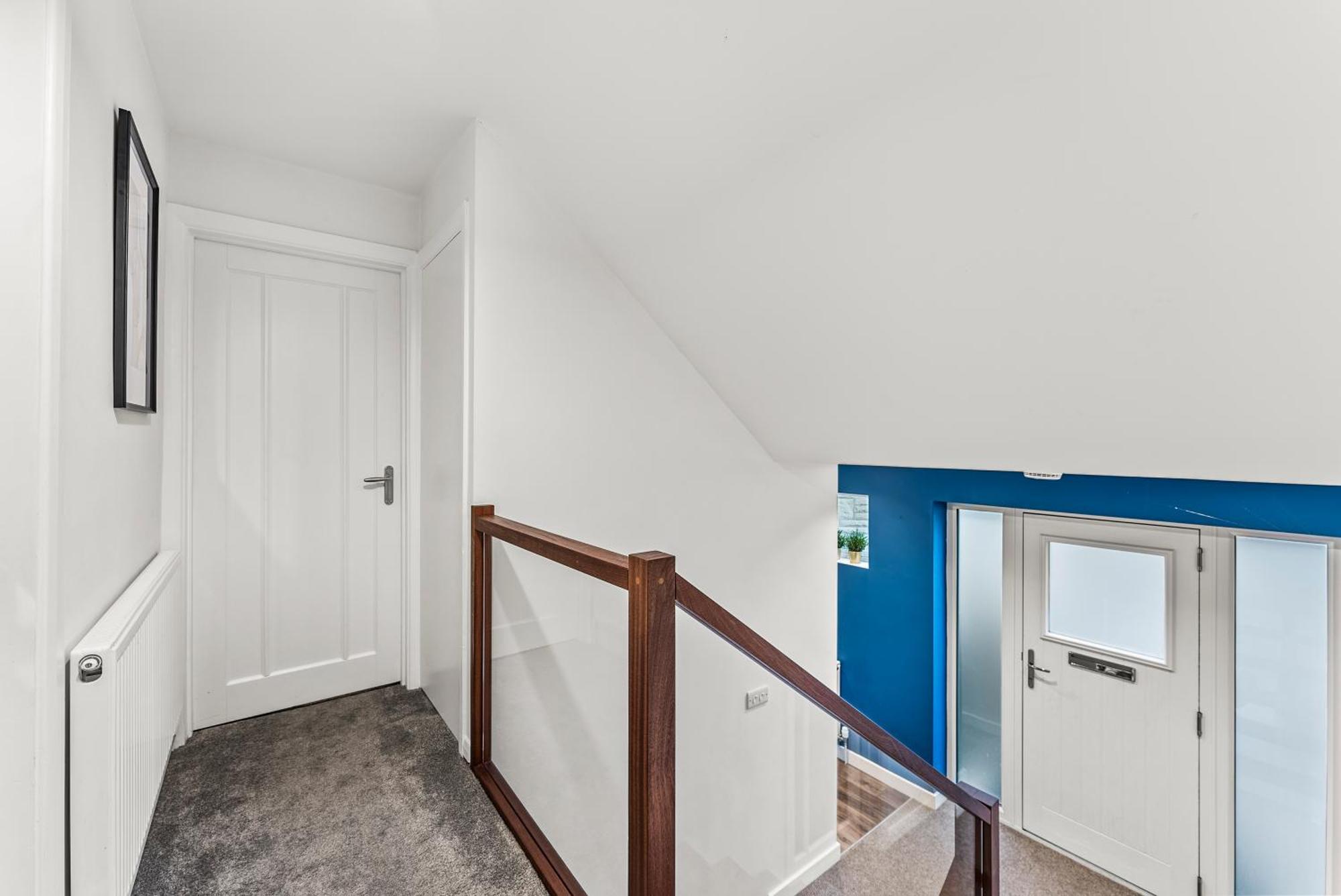 Elegant Retreat In Cheltenham - Garden & Parking Included Exterior photo