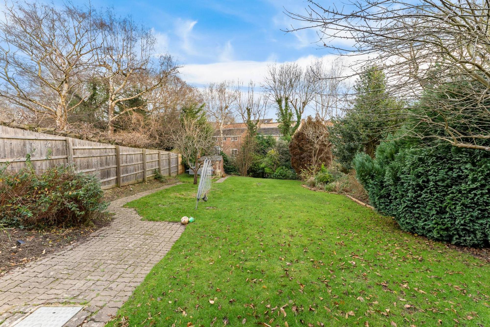 Elegant Retreat In Cheltenham - Garden & Parking Included Exterior photo